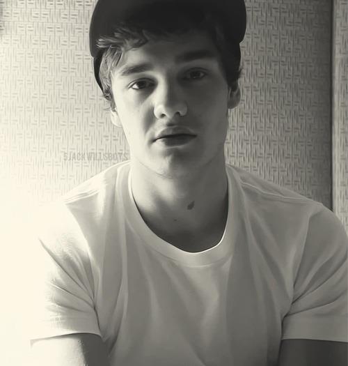 Liam...........