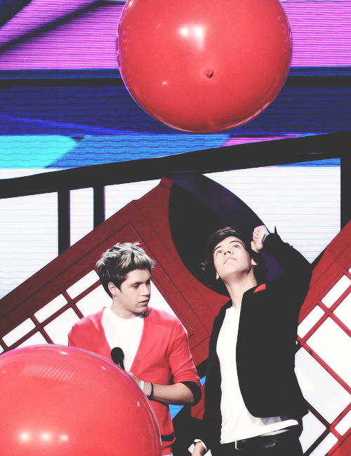Niall, Harry.....